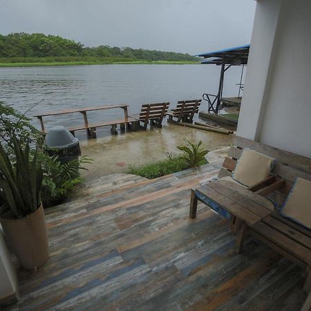 Hotel Pura Natura Riverside טורטוגוארו מראה חיצוני תמונה
