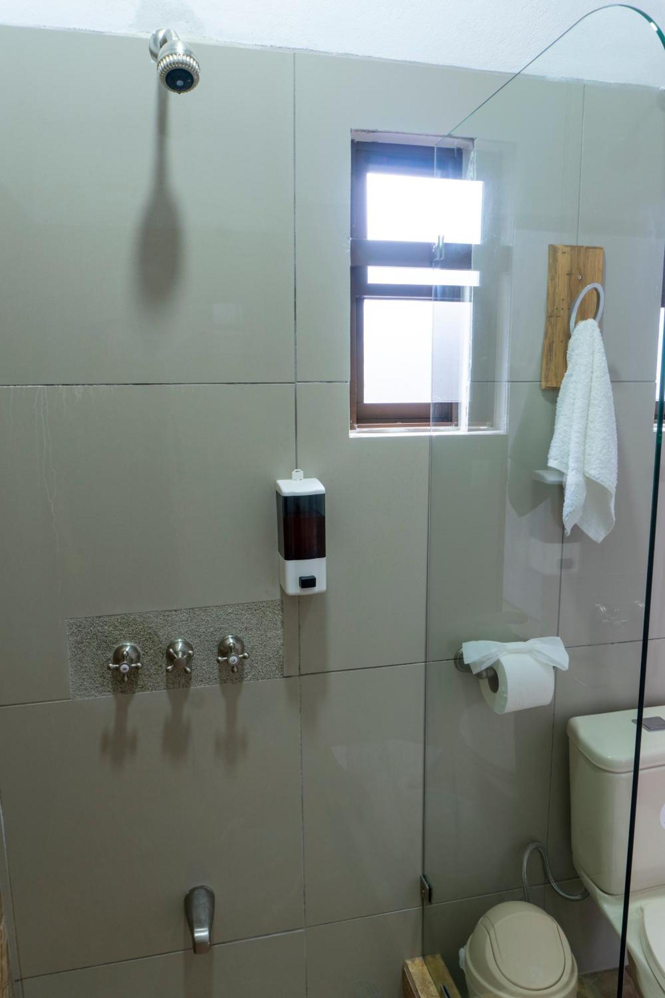 Hotel Pura Natura Riverside טורטוגוארו מראה חיצוני תמונה