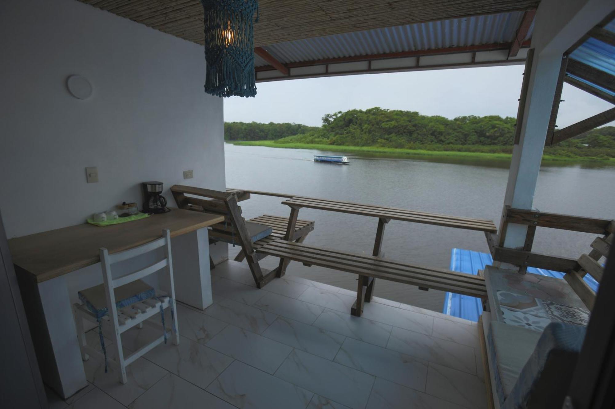 Hotel Pura Natura Riverside טורטוגוארו מראה חיצוני תמונה